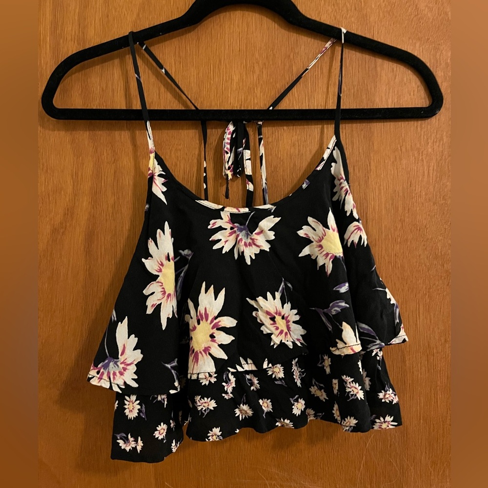 Kimchi Blue floral crop top